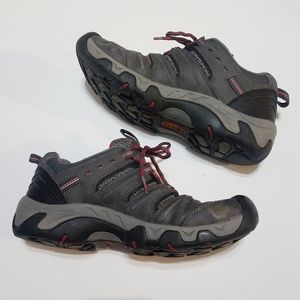 Womens KEEN Oakridge hiking shoe charcoal size 8